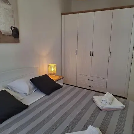 Lumada Free Garage Parking Brodarica (Zadar)