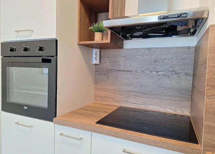 Apartman Lumada Free Garage Parking Brodarica